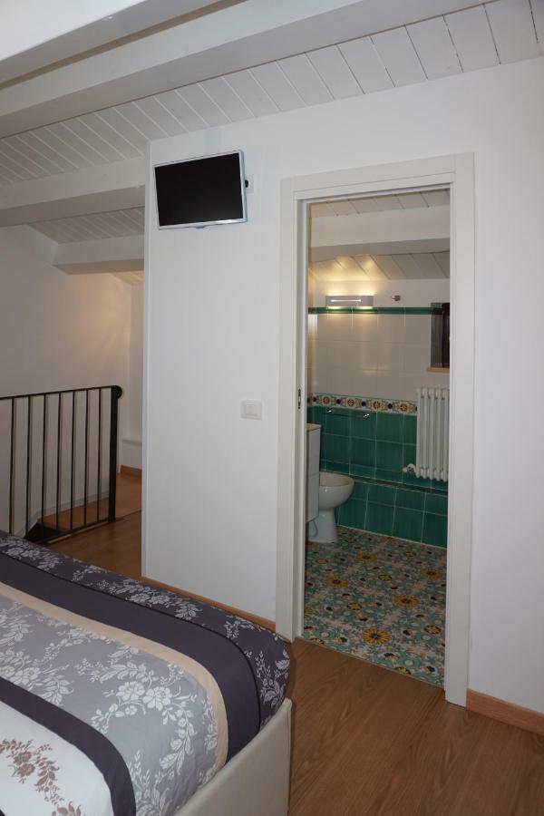 Casa Vacanze Torre Dei Gualtieri Villa San Benedetto del Tronto Exterior photo